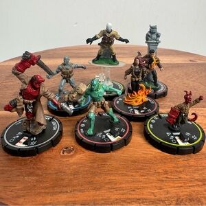 Hellboy Heroclix Lot of 7 Figures WizKids Miniatures Hellboy Liz Sherman Abe